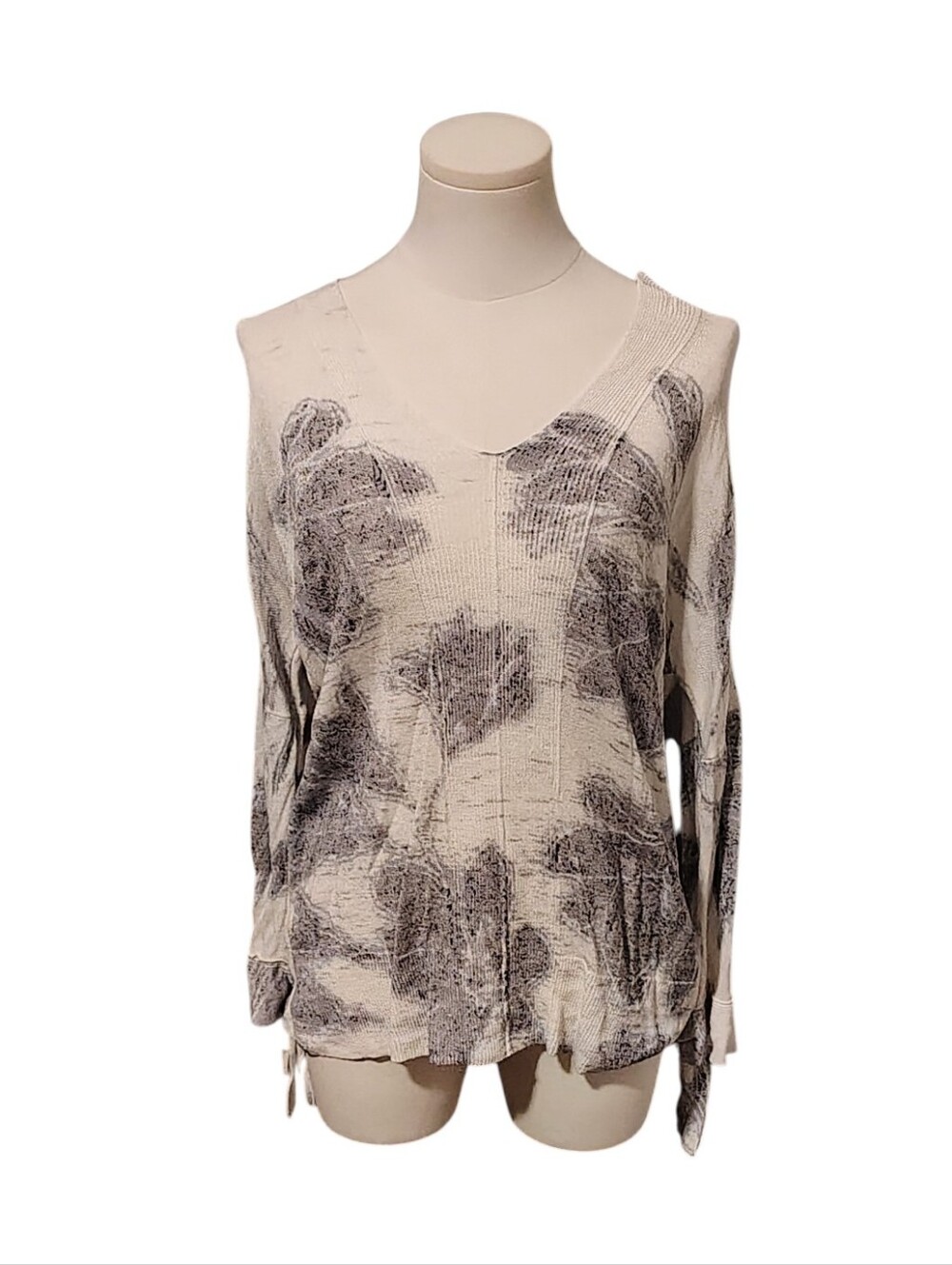 Nic + Zoe White Linen Lightweight Sweater Gray Flowers Tie Wrists Size Medium